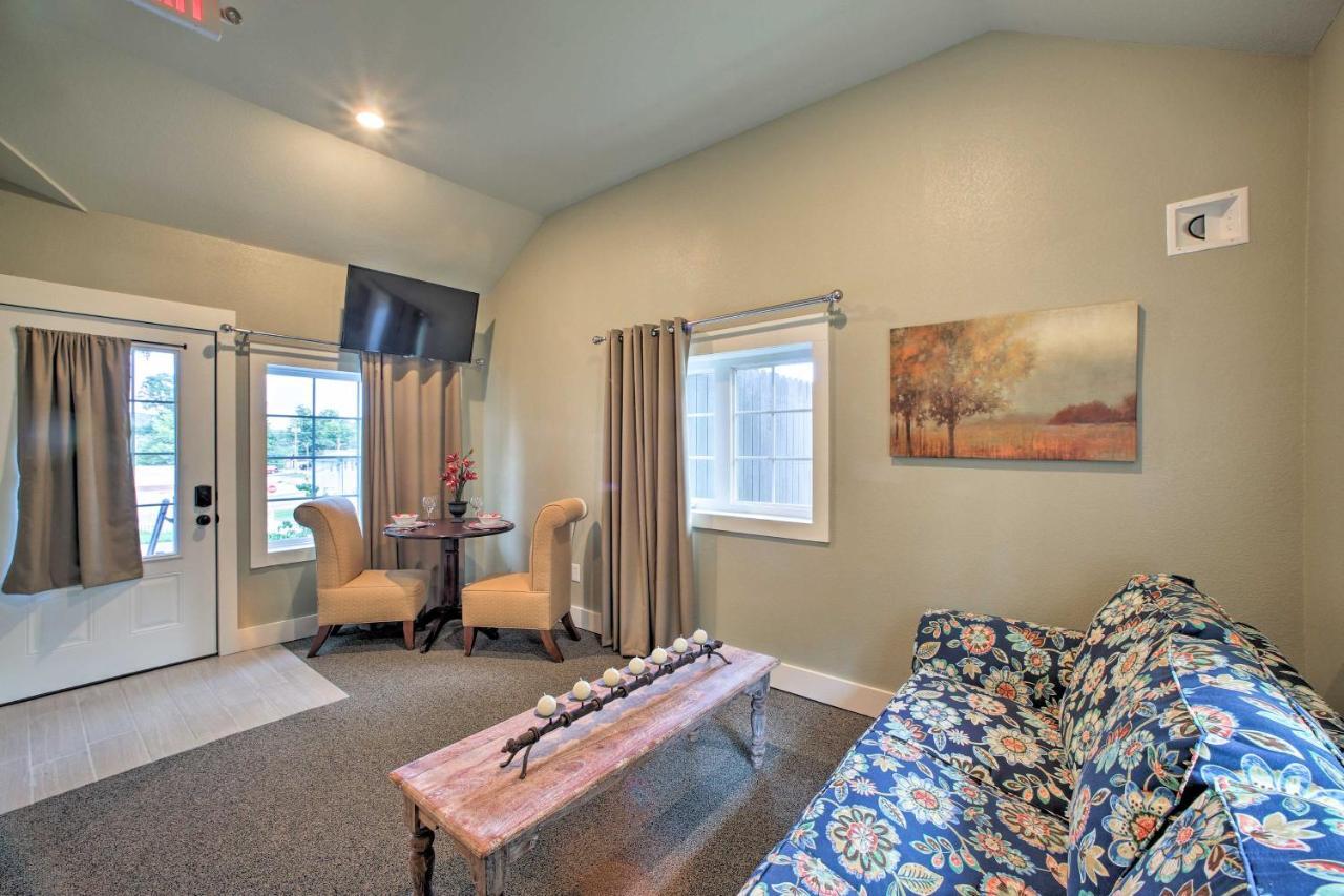 Branson Cottage With Pool Access About 2 Mi To The Strip Eksteriør bilde